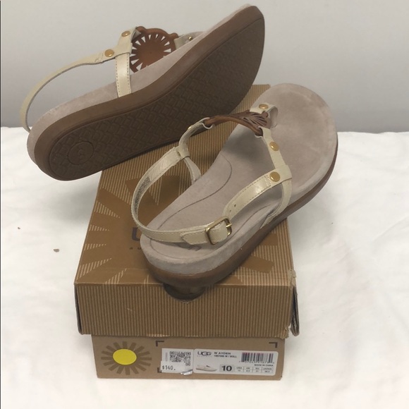 UGG-Ayden - Picture 4 of 4